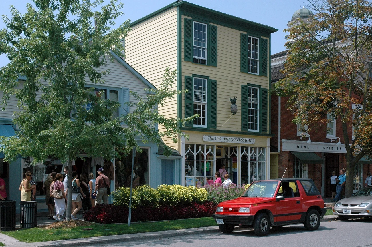 Niagara-on-the-Lake & wine country