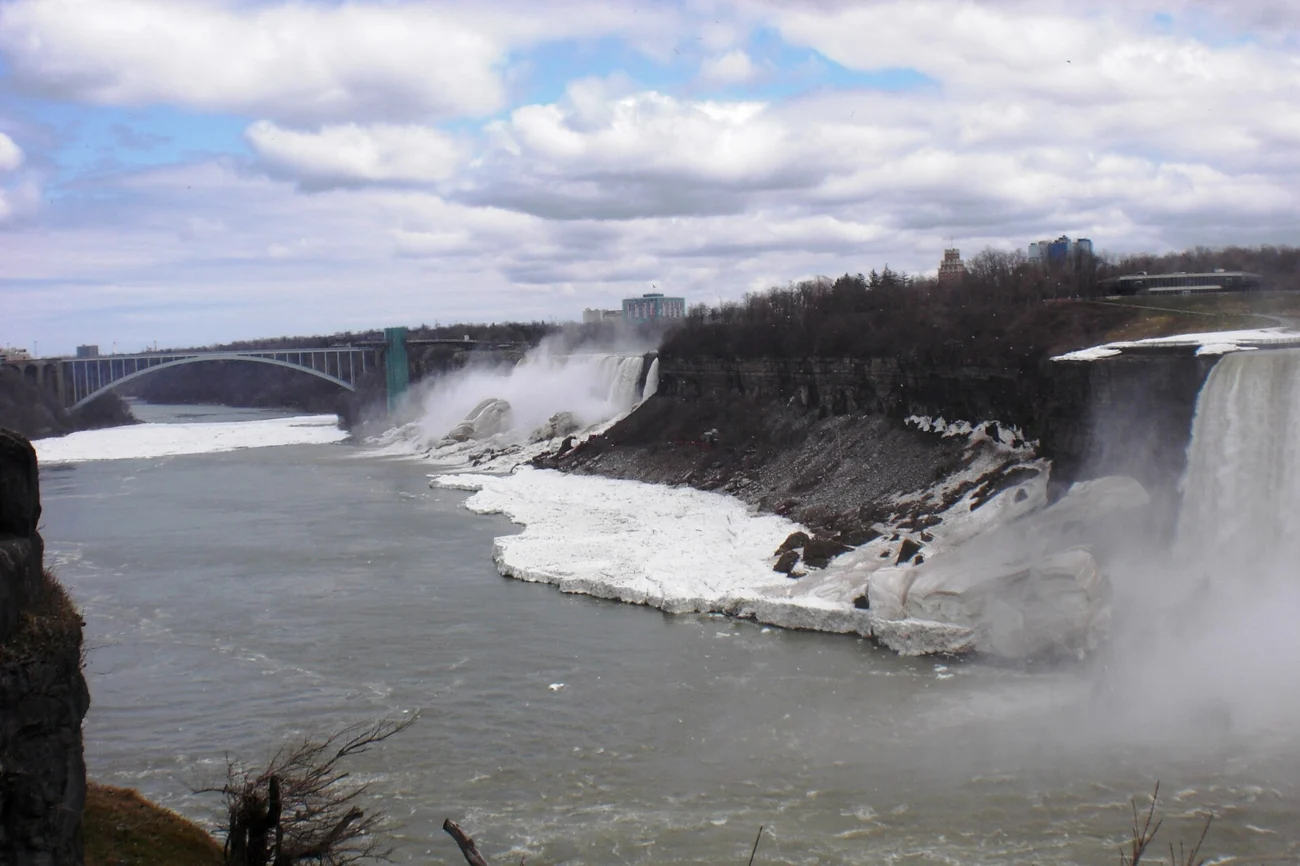 The Niagara day from Dundas